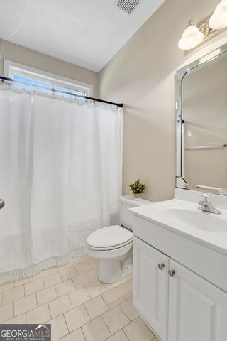 205 Keaton Drive, Fayetteville, GA 30215