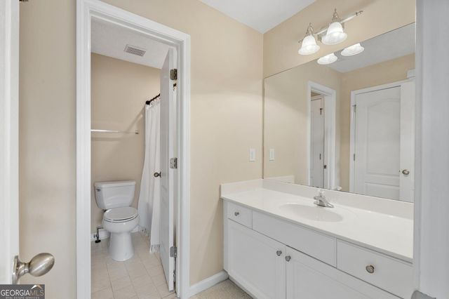 205 Keaton Drive, Fayetteville, GA 30215