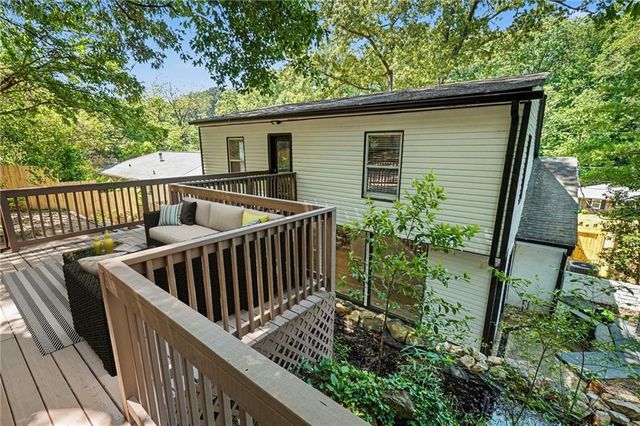 2828 Cloverhurst Drive, East Point, GA 30344