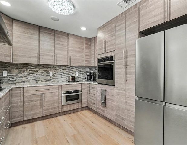 2828 Cloverhurst Drive, East Point, GA 30344