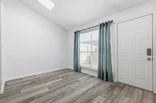 2705 Westgate Drive, Arlington, TX 76015