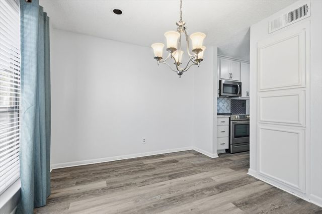 2705 Westgate Drive, Arlington, TX 76015