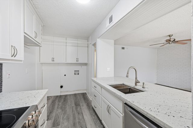 2705 Westgate Drive, Arlington, TX 76015