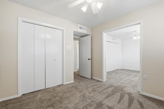 2705 Westgate Drive, Arlington, TX 76015