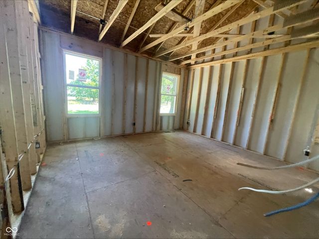 9558 Hemingway Drive, Indianapolis, IN 46239