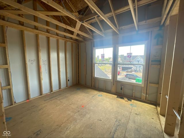 9558 Hemingway Drive, Indianapolis, IN 46239