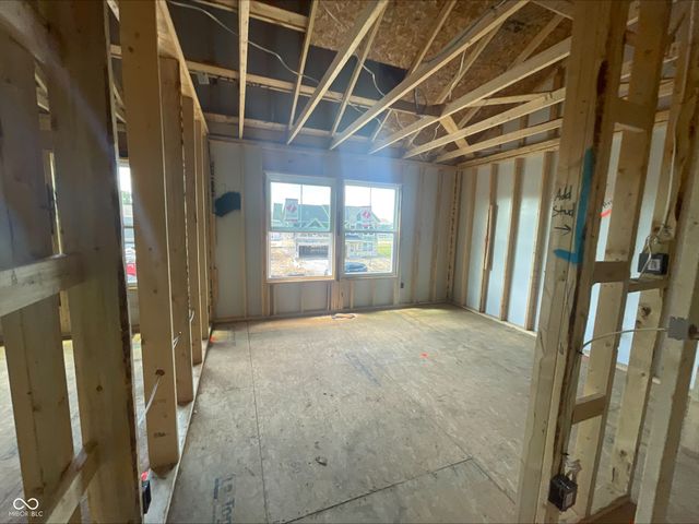 9558 Hemingway Drive, Indianapolis, IN 46239