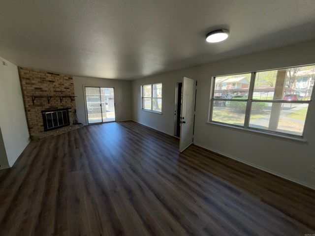 220 Cooper St Apt 6B, Hot Springs, AR 71913