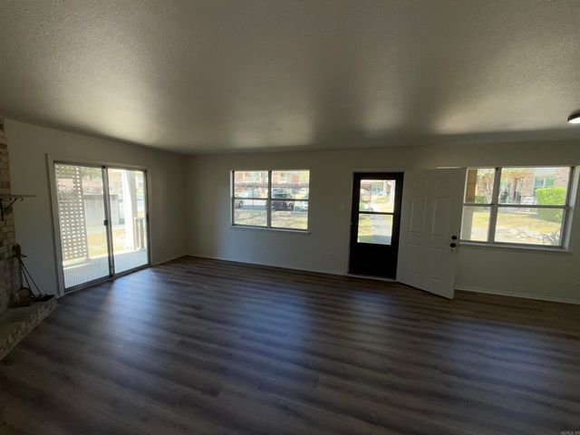 220 Cooper St Apt 6B, Hot Springs, AR 71913