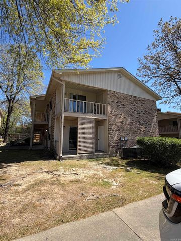 220 Cooper St Apt 6B, Hot Springs, AR 71913