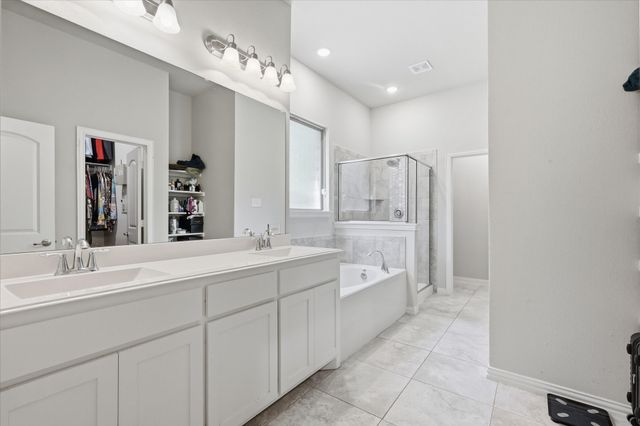 4428 Terraview Drive, Arlington, TX 76001