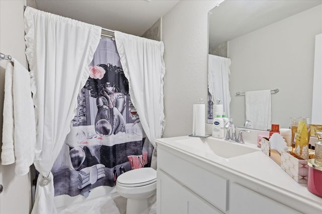4428 Terraview Drive, Arlington, TX 76001