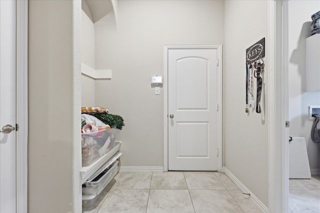 4428 Terraview Drive, Arlington, TX 76001