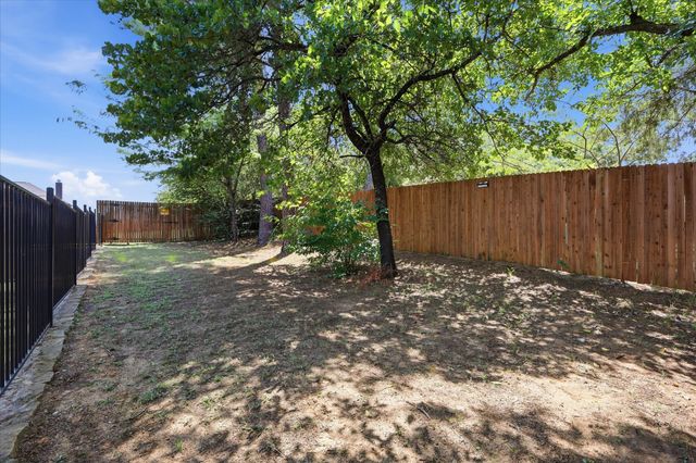 4428 Terraview Drive, Arlington, TX 76001