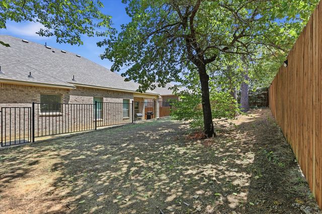 4428 Terraview Drive, Arlington, TX 76001