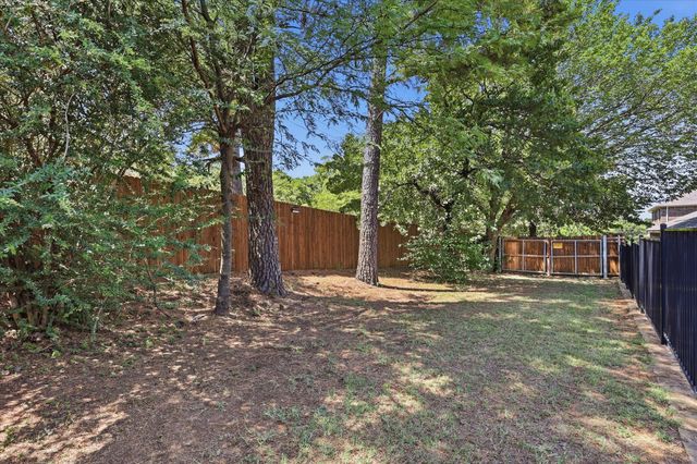 4428 Terraview Drive, Arlington, TX 76001