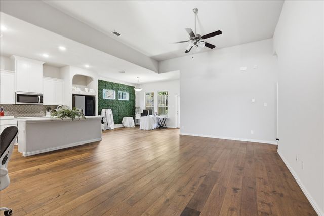 4428 Terraview Drive, Arlington, TX 76001