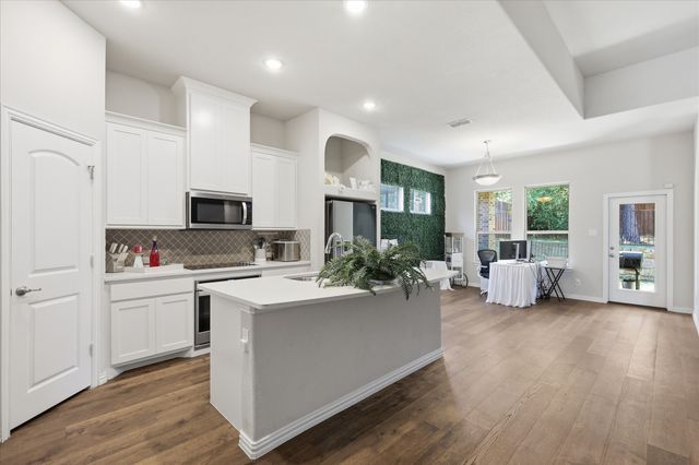 4428 Terraview Drive, Arlington, TX 76001
