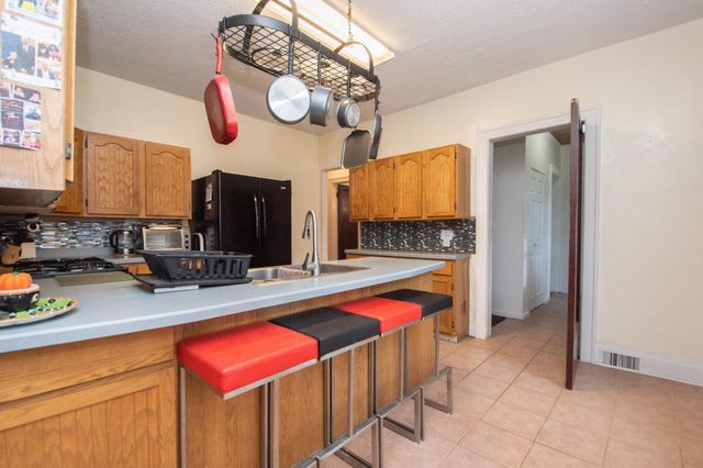 1112 University Drive S, Fargo, ND 58103