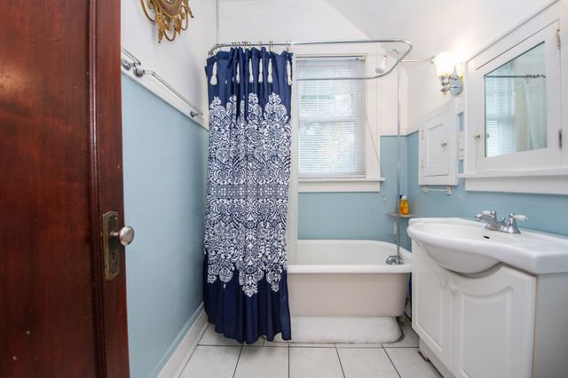 1112 University Drive S, Fargo, ND 58103