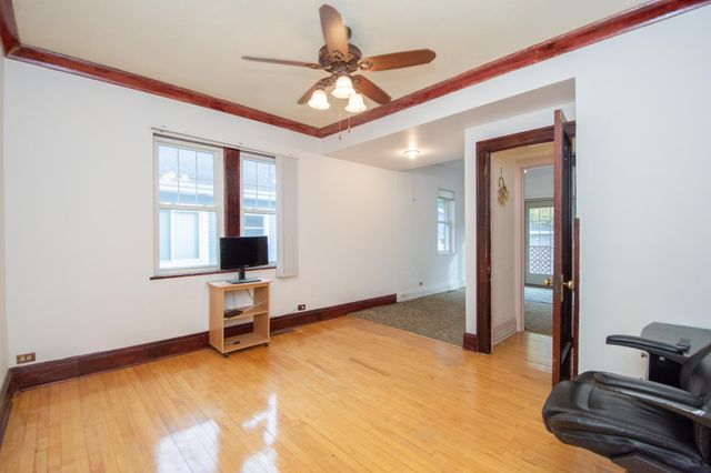 1112 University Drive S, Fargo, ND 58103