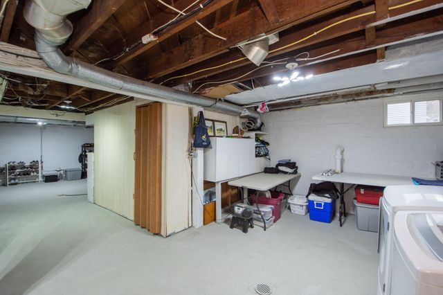 1112 University Drive S, Fargo, ND 58103