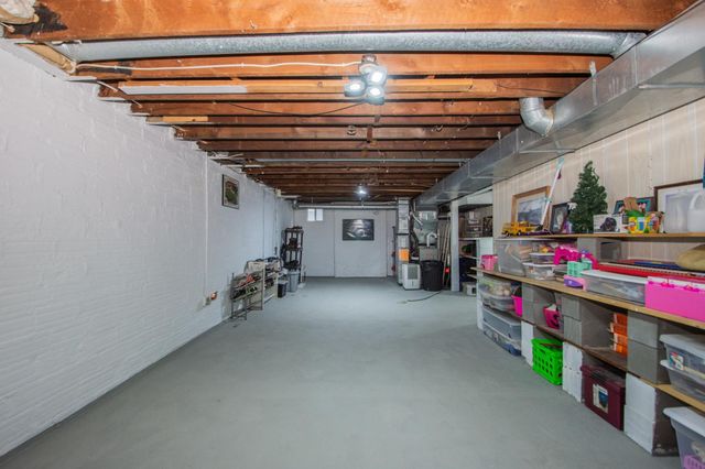 1112 University Drive S, Fargo, ND 58103