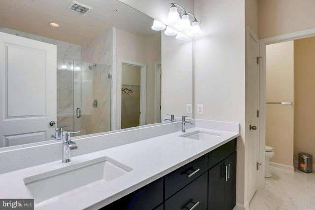 520 HARBORVIEW DR, Oxon Hill, MD 20745