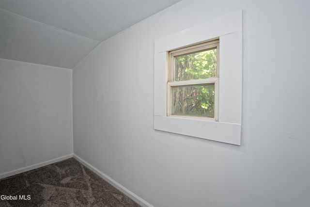 714 Route 29, Milton, NY 12863