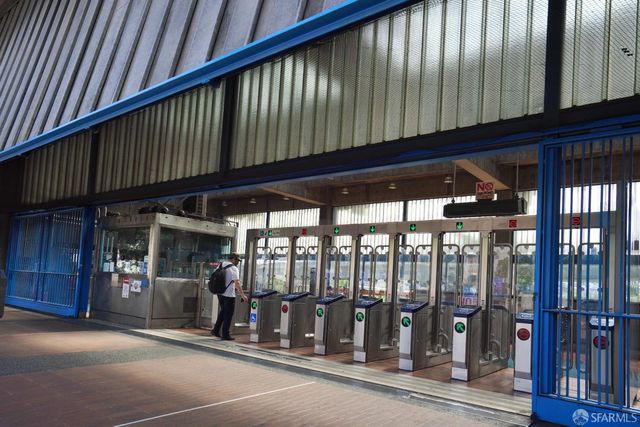 147 Gaven Street, San Francisco, CA 94134