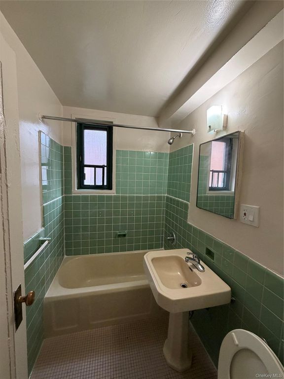 20 Metropolitan Oval 5E, Bronx, NY 10462 — photo 5