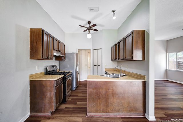 10332 Flatland Trl, Converse, TX 78109