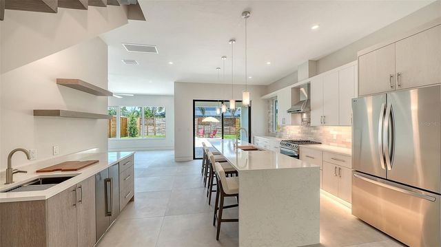 2225 FLORINDA STREET, Sarasota, FL 34231