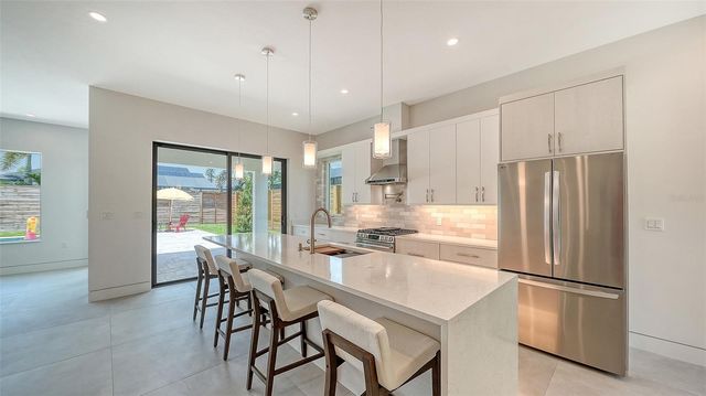 2225 FLORINDA STREET, Sarasota, FL 34231