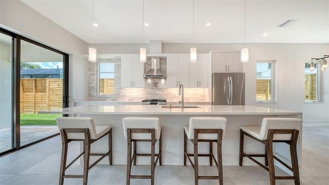 2225 FLORINDA STREET, Sarasota, FL 34231
