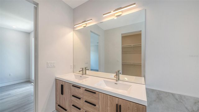 2225 FLORINDA STREET, Sarasota, FL 34231
