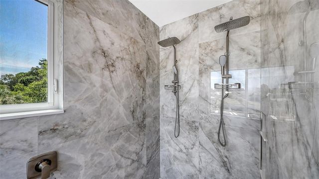 2225 FLORINDA STREET, Sarasota, FL 34231