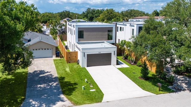 2225 FLORINDA STREET, Sarasota, FL 34231