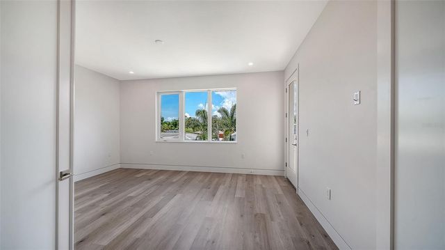 2225 FLORINDA STREET, Sarasota, FL 34231