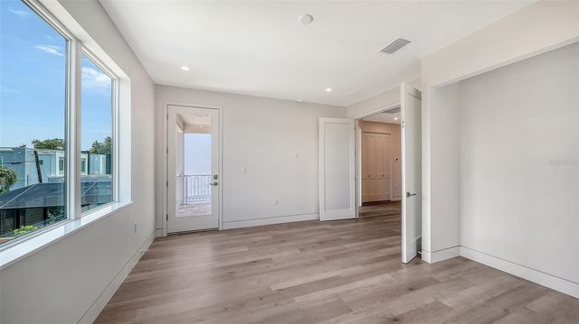 2225 FLORINDA STREET, Sarasota, FL 34231