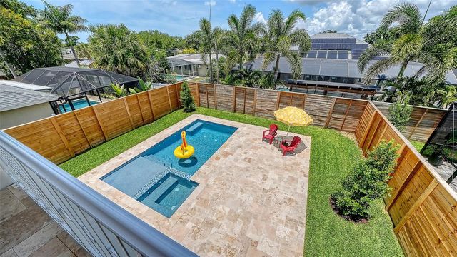 2225 FLORINDA STREET, Sarasota, FL 34231