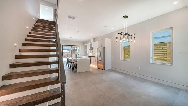 2225 FLORINDA STREET, Sarasota, FL 34231