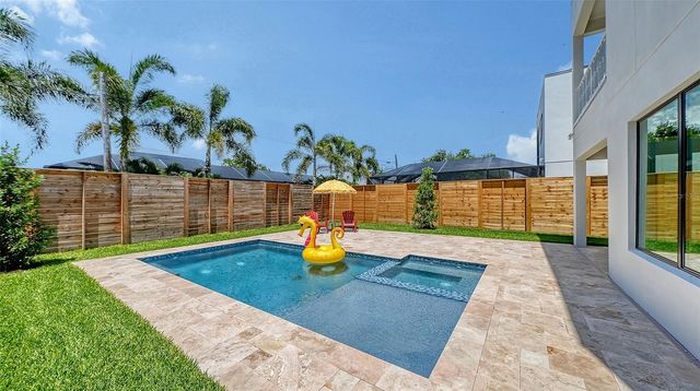 2225 FLORINDA STREET, Sarasota, FL 34231