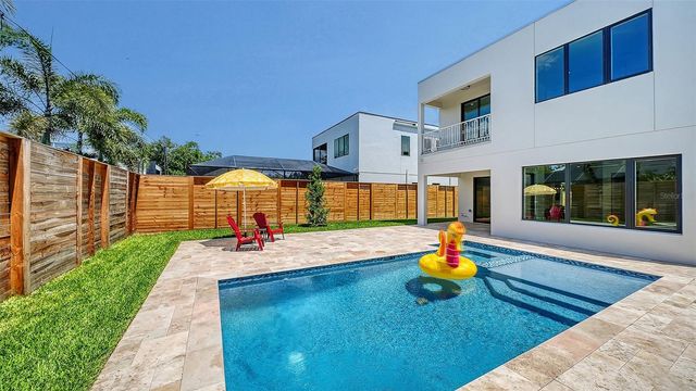 2225 FLORINDA STREET, Sarasota, FL 34231