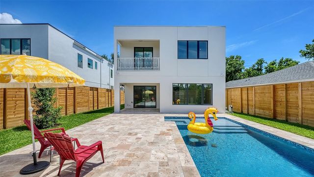 2225 FLORINDA STREET, Sarasota, FL 34231