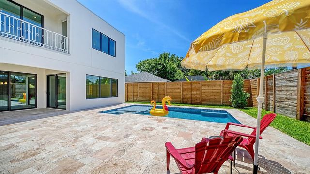 2225 FLORINDA STREET, Sarasota, FL 34231