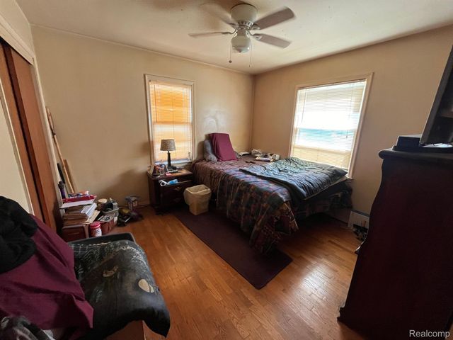 1826 GREENBROOK Lane, Flint, MI 48507