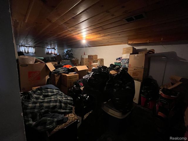 1826 GREENBROOK Lane, Flint, MI 48507