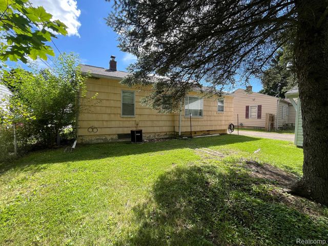 1826 GREENBROOK Lane, Flint, MI 48507