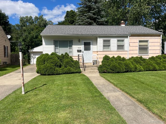 1826 GREENBROOK Lane, Flint, MI 48507